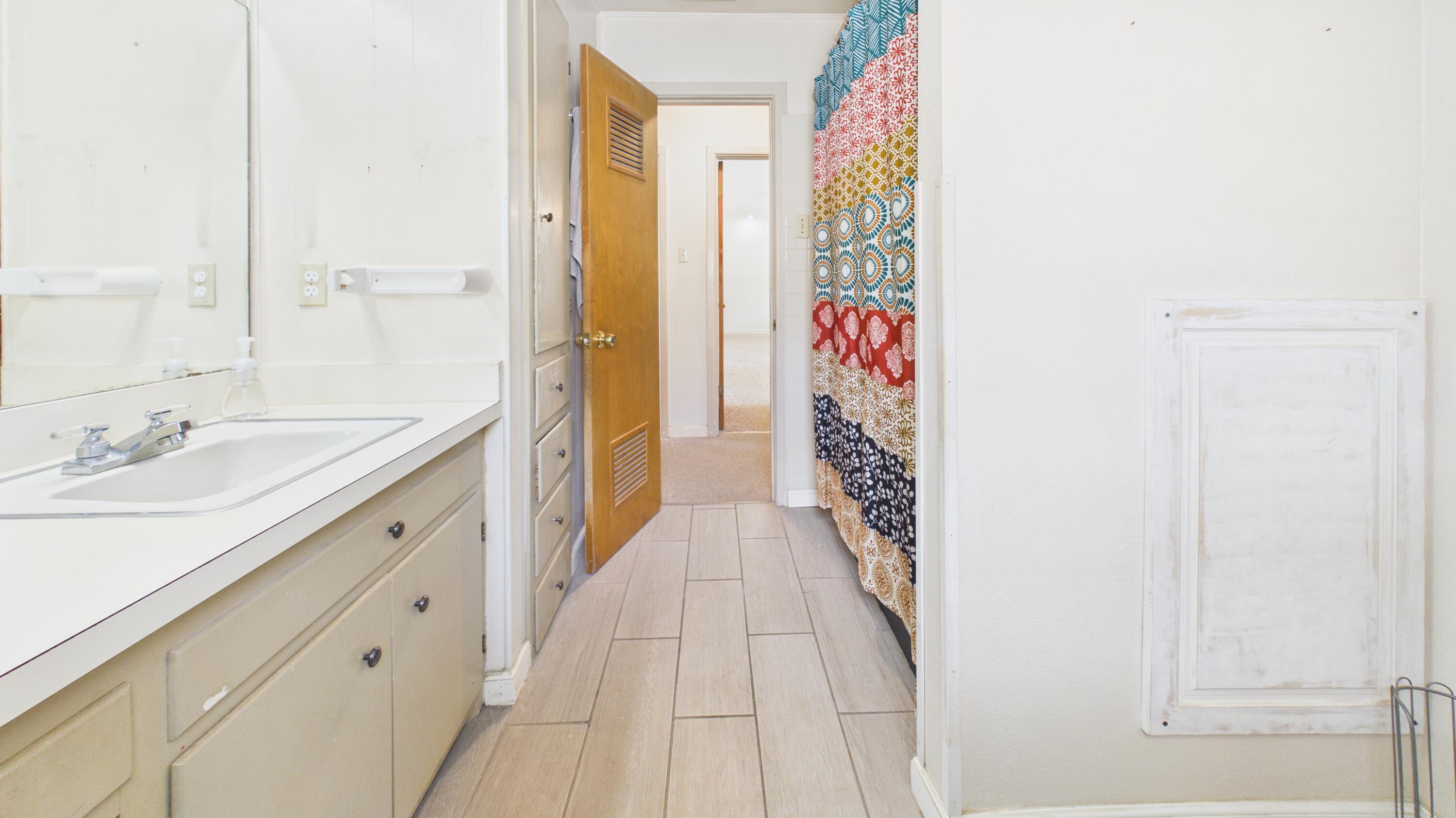 2609 46th Street Lubbock, TX 79413 - Photo 24 of 39 CAM06379G6-PR0024-STILL029