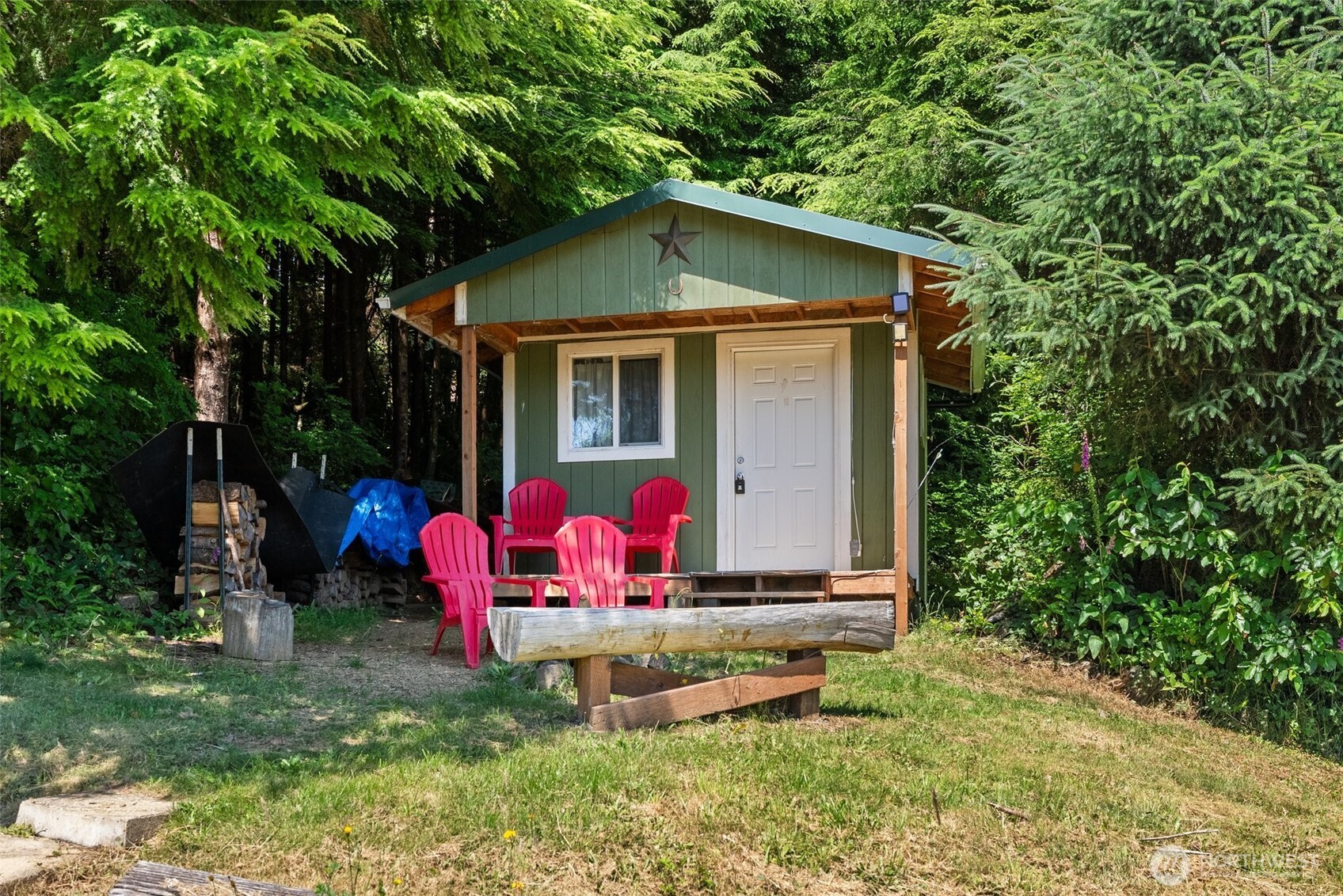 341 Parpala Road Naselle, WA 98638 - Photo 17 of 22 a backyard of a house with table and chairs