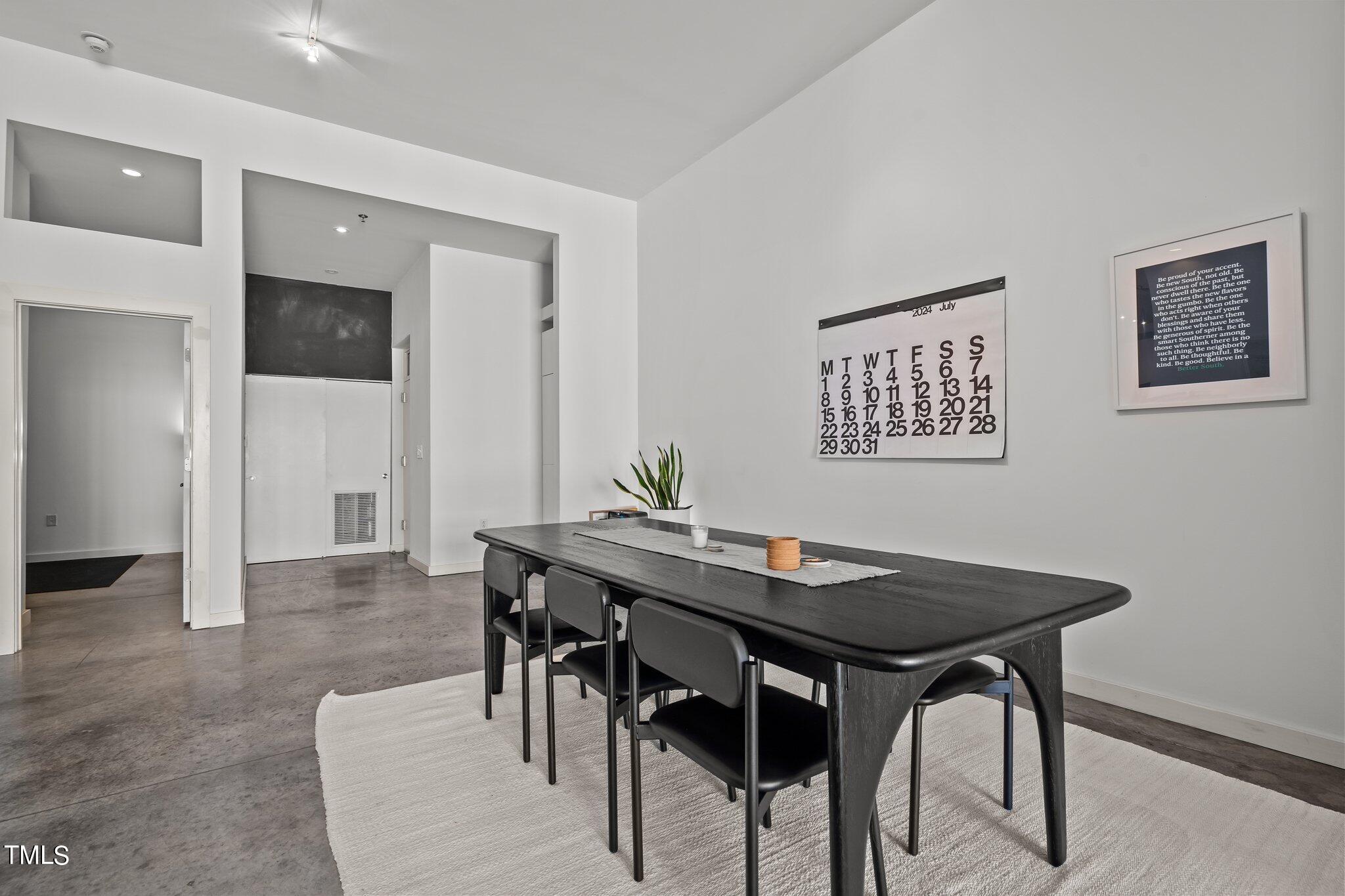 319 Fayetteville Street, Unit 511 Raleigh, NC 27601 - Photo 7 of 41 Dining Area