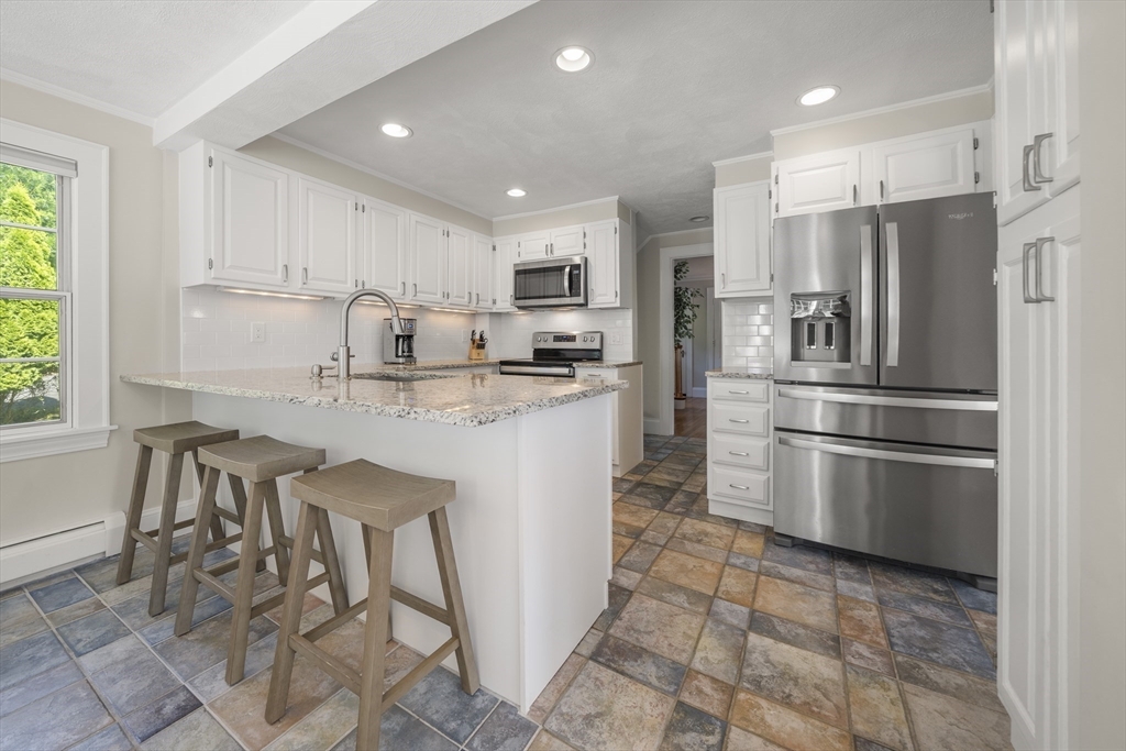 28 Parkway Road Medford, MA 02155 - Photo 8 of 38 Gallery Image 8
