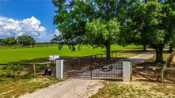 $1,150,000 | 23100 Southeast Highway 42, Umatilla, FL 32784