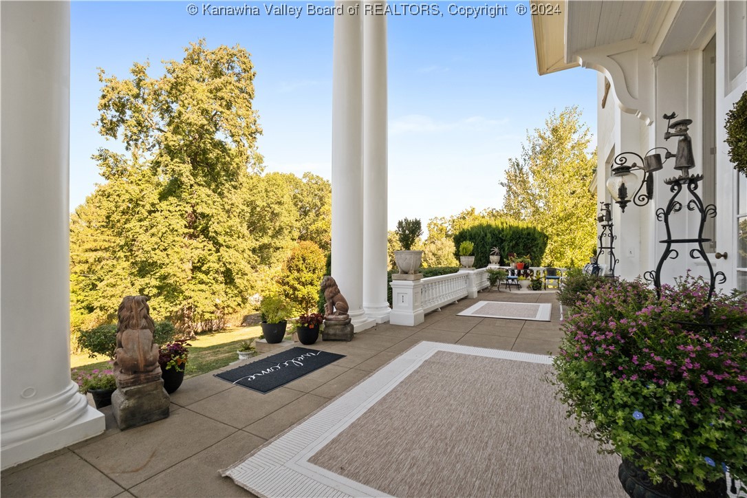 640 Holly Road Charleston, WV 25314 - Photo 2 of 50 Gallery Image 2