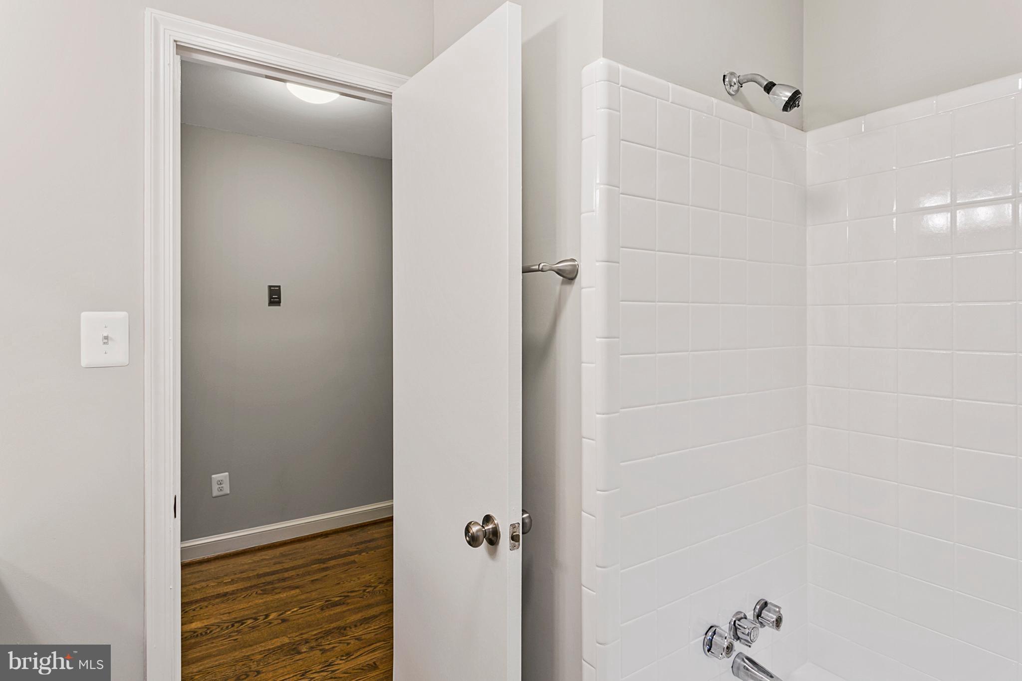 4100 27th Road North Arlington, VA 22207 - Photo 25 of 30 Bath
