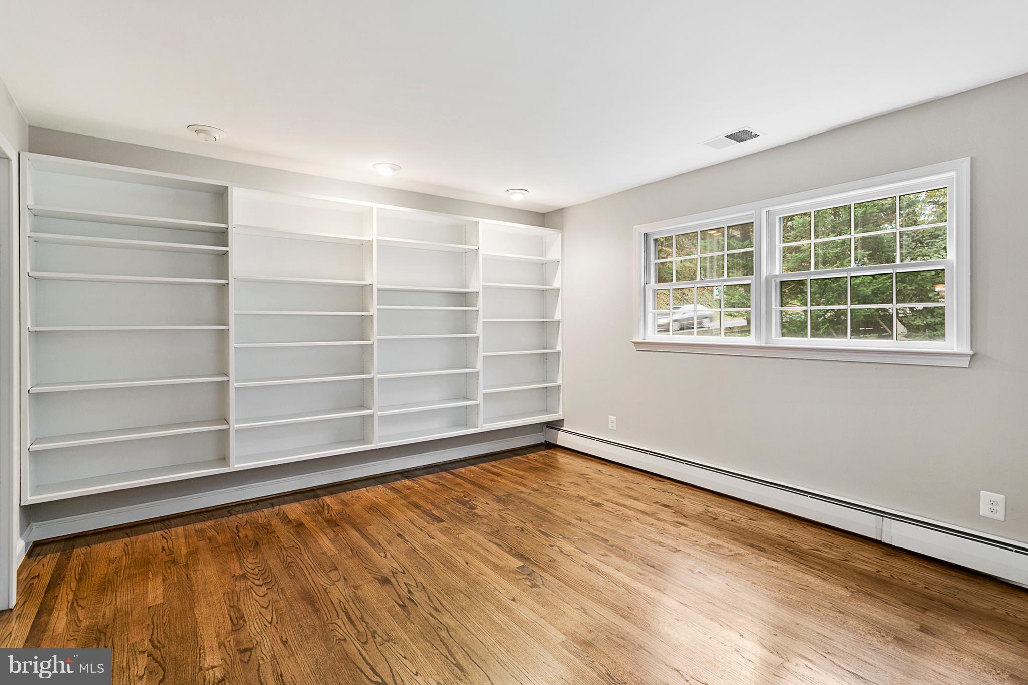 4100 27th Road North Arlington, VA 22207 - Photo 6 of 30 Interior (General)