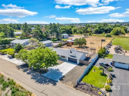 $700,000 | 2155 West Waltman Street, Meridian, ID 83642