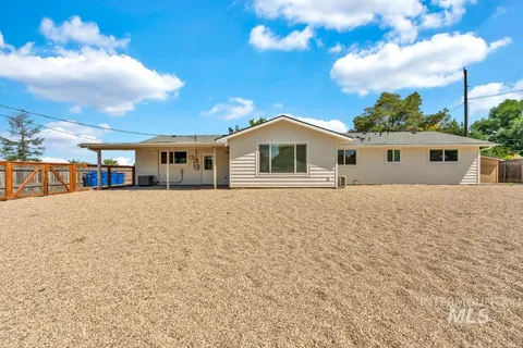 $700,000 | 2155 West Waltman Street, Meridian, ID 83642