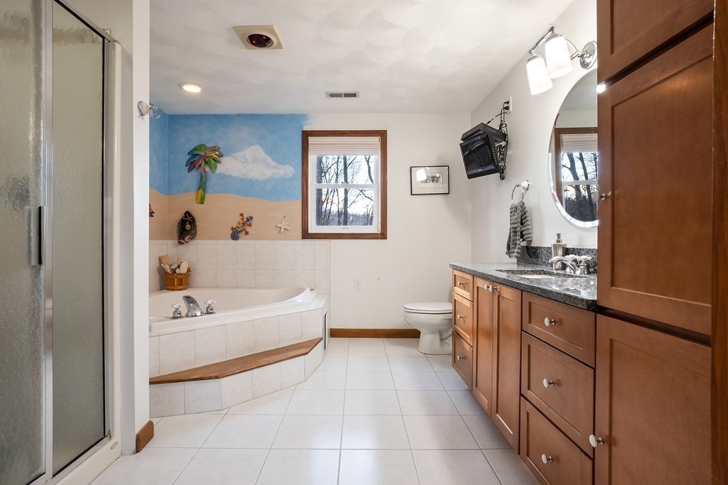 13 Pilgrim Road Chelmsford, MA 01824 - Photo 15 of 31 Gallery Image 15