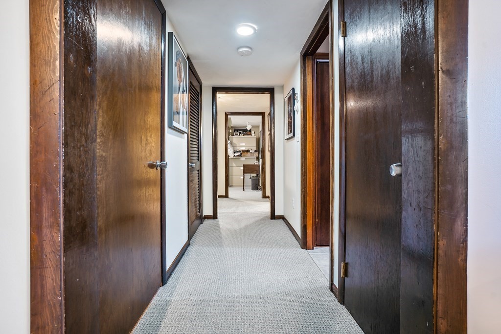13 Pilgrim Road Chelmsford, MA 01824 - Photo 25 of 31 Gallery Image 25
