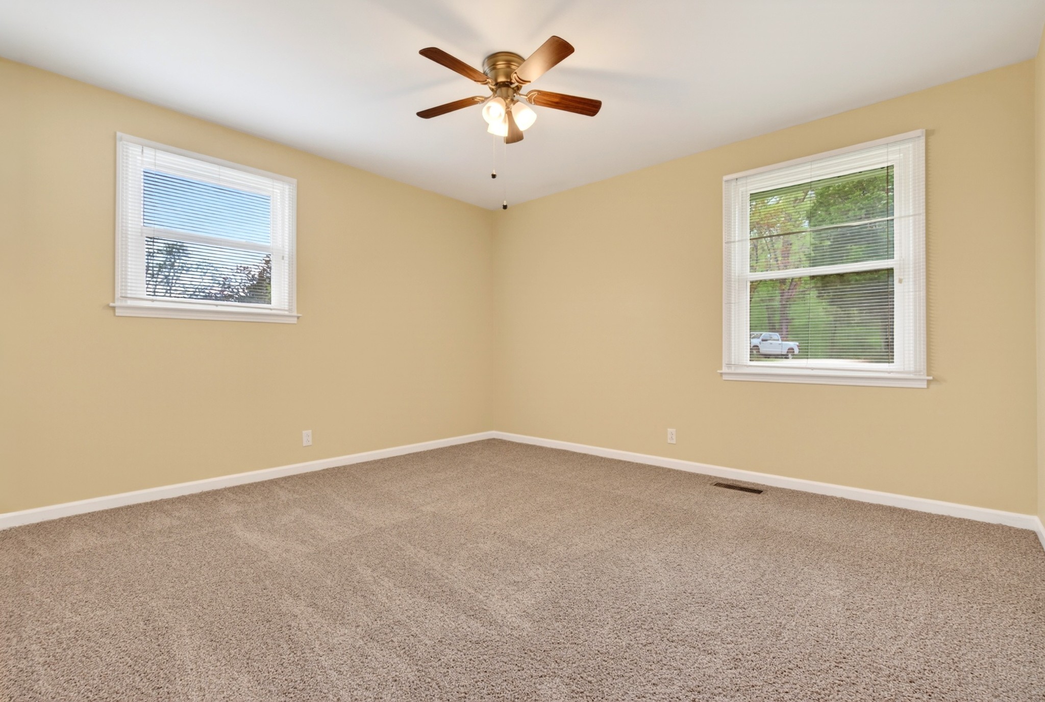 1219 Dotsonville Road Clarksville, TN 37042 - Photo 27 of 38