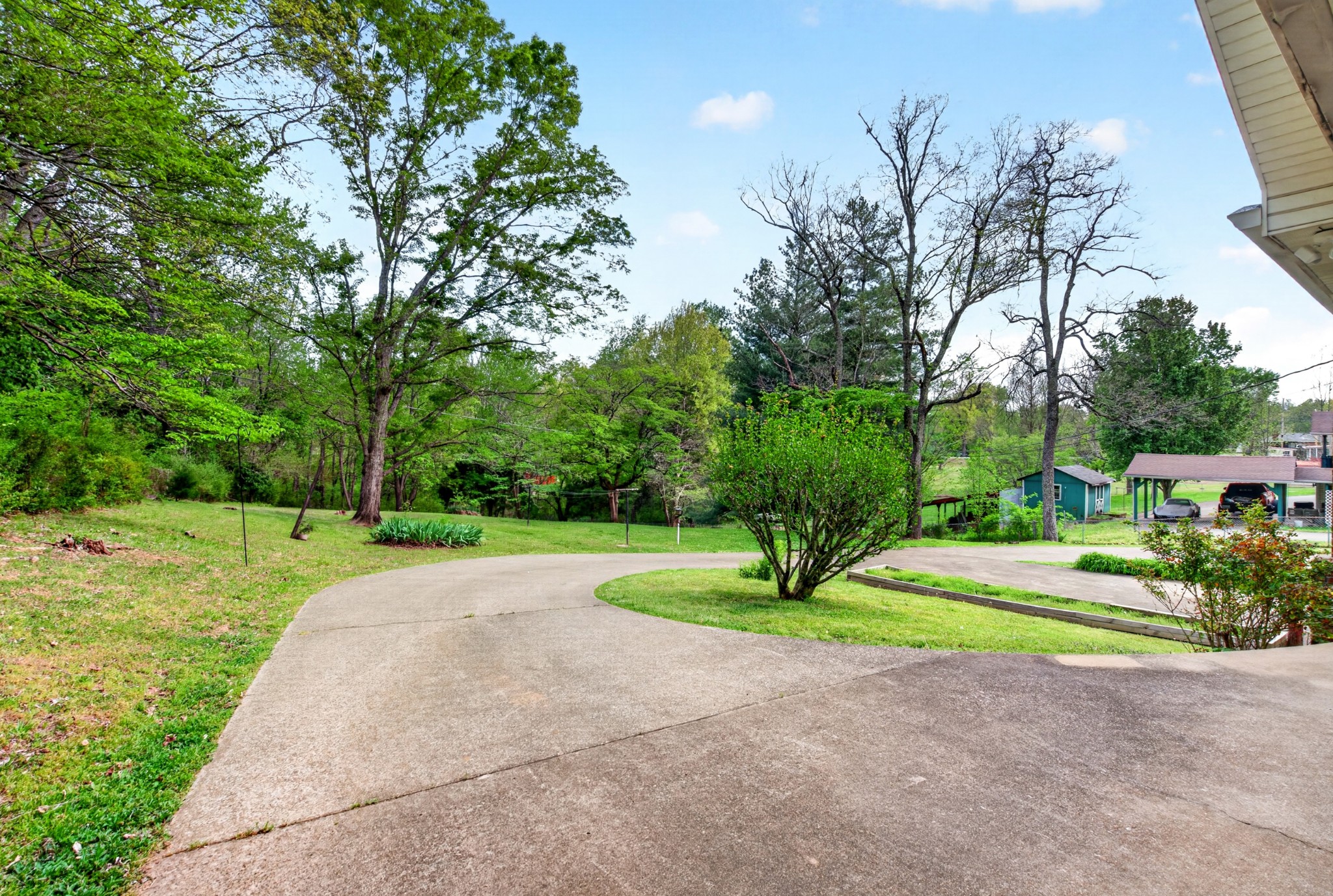 1219 Dotsonville Road Clarksville, TN 37042 - Photo 32 of 38