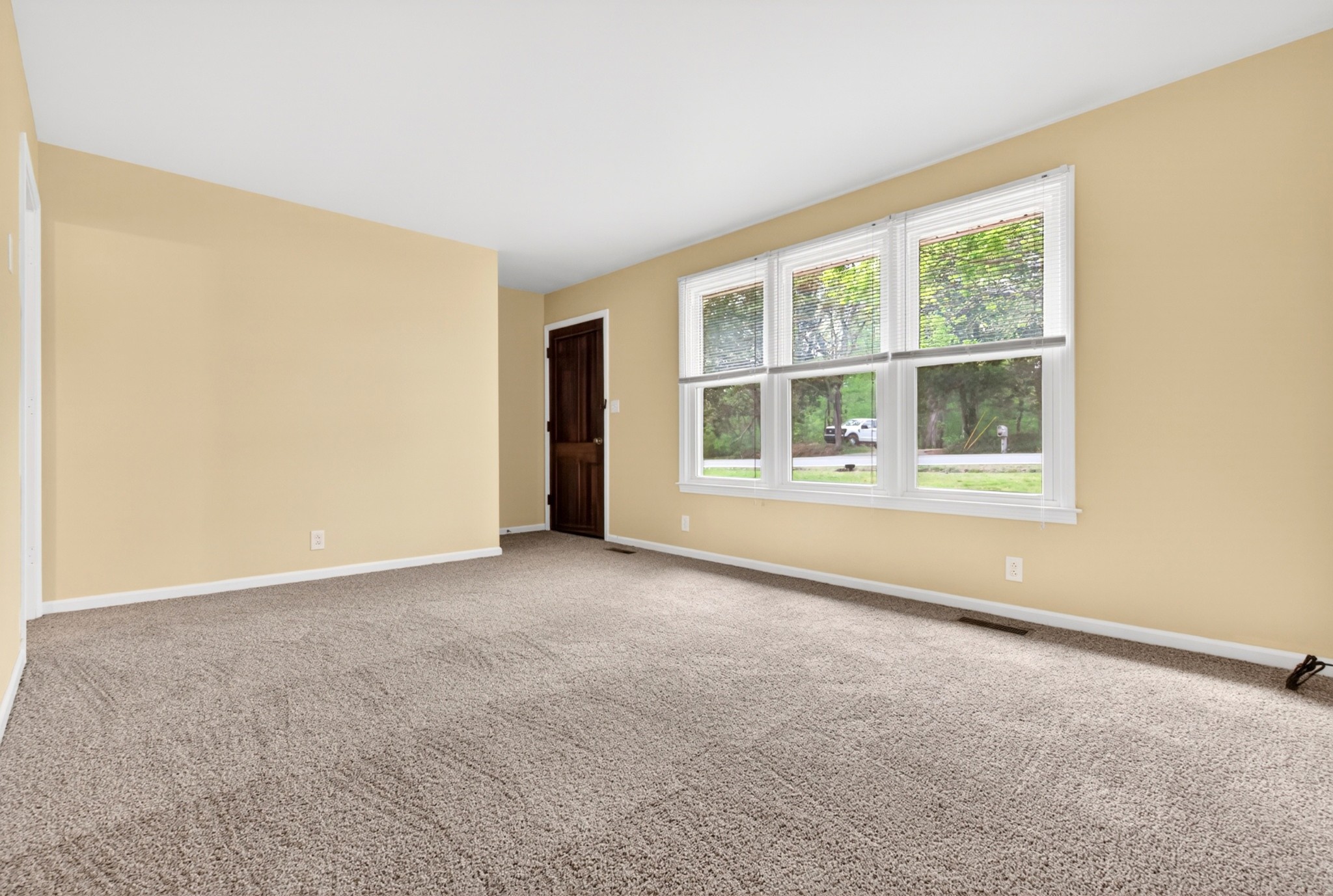 1219 Dotsonville Road Clarksville, TN 37042 - Photo 10 of 38