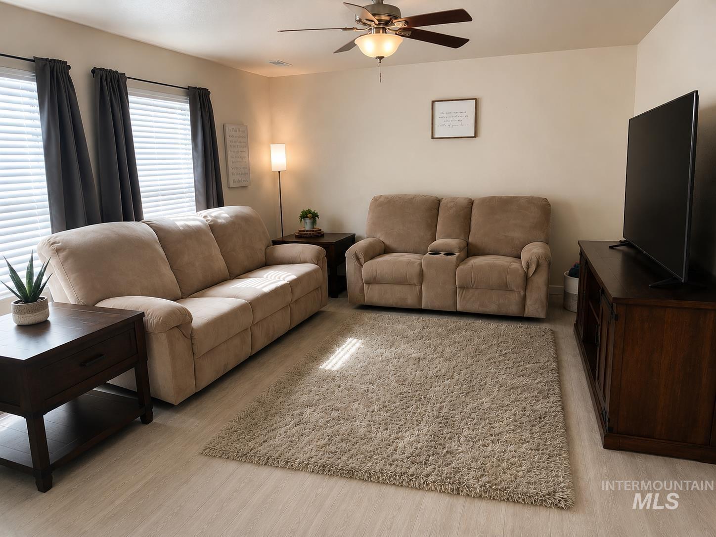 1030 Southwest Colonial Mountain Home, ID 83647 - Photo 7 of 47
