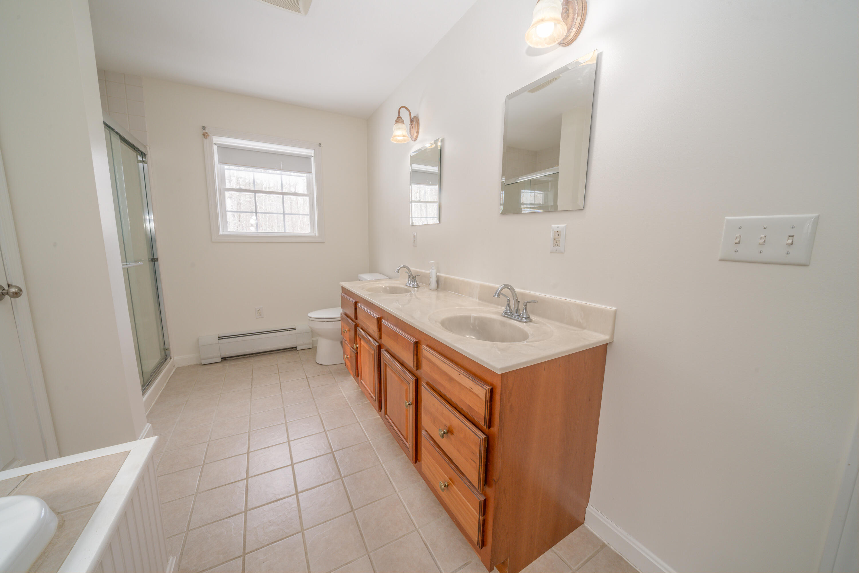 148 Bowden Point Road Prospect, ME 04981 - Photo 12 of 67 9909