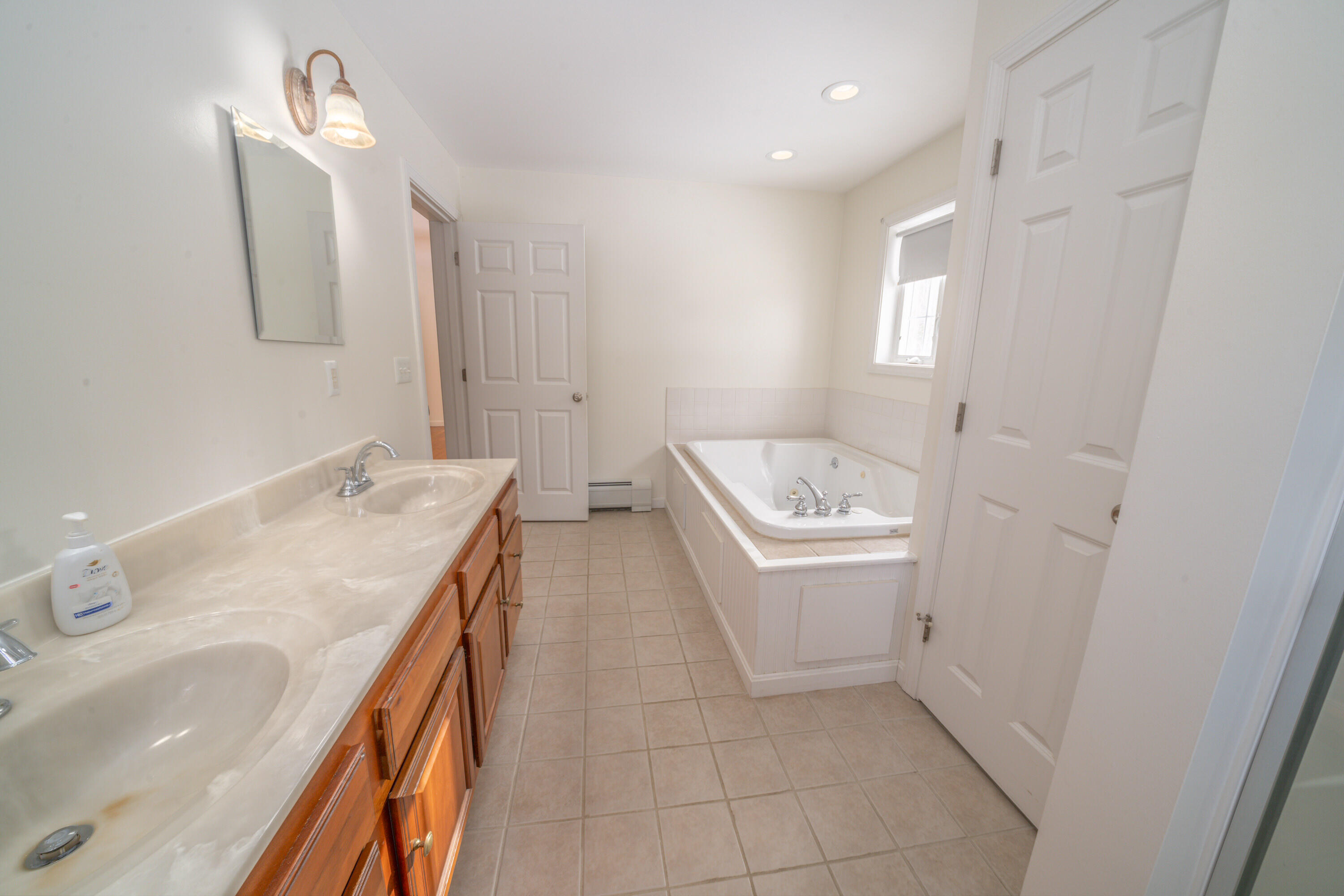 148 Bowden Point Road Prospect, ME 04981 - Photo 14 of 67 9911