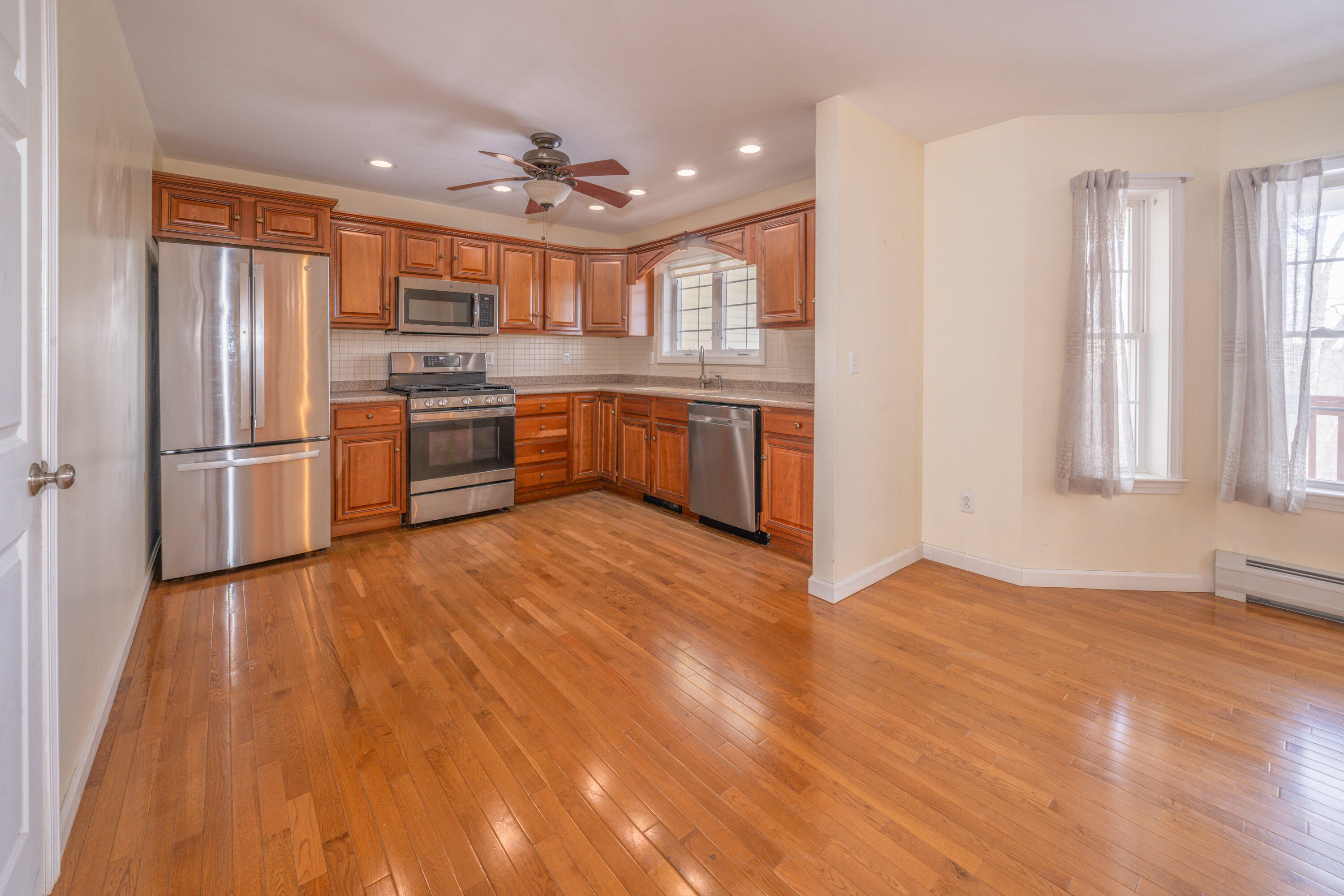 148 Bowden Point Road Prospect, ME 04981 - Photo 24 of 67 9915