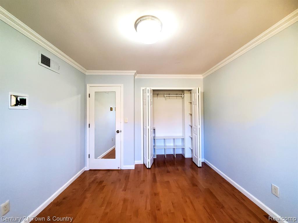 35741 Springvale Street Farmington Hills, MI 48331 - Photo 27 of 35