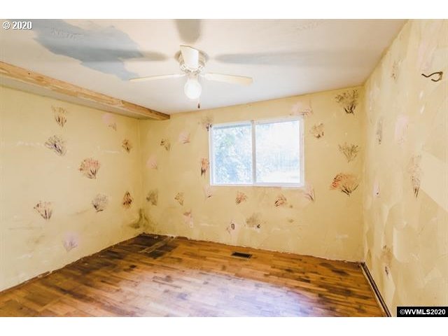 3699 South Main Road Lebanon, OR 97355 - Photo 15 of 32 Gallery Image 15