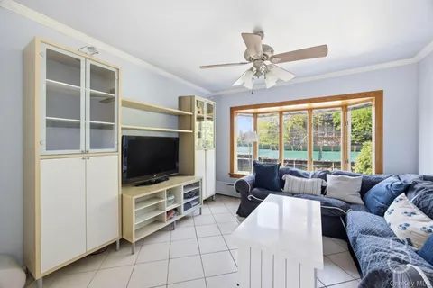 $1,675,000 | 21-08 Ditmars Boulevard | Astoria