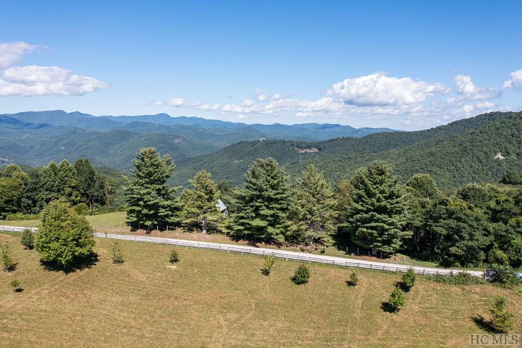 6108 Big Ridge Road Glenville, NC 28736 - Photo 26 of 27 Gallery Image 26