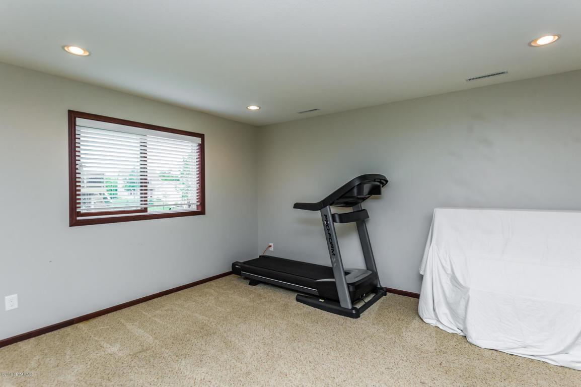 454 51st Avenue Northwest Rochester, MN 55901 - Photo 23 of 34