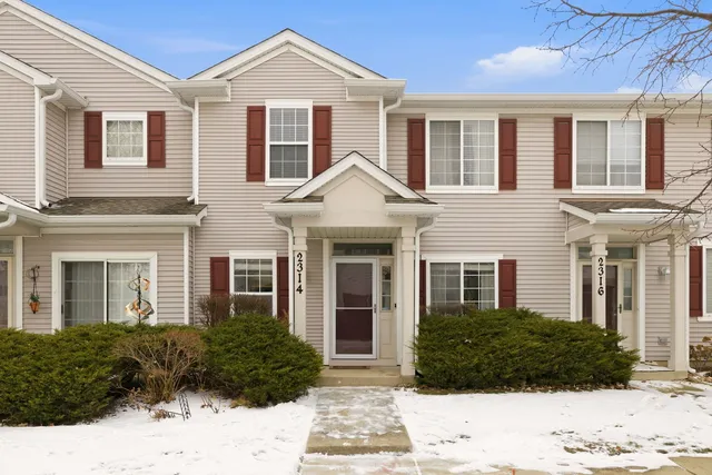 $350,000 | 2314 Reflections Drive, Aurora, IL 60502