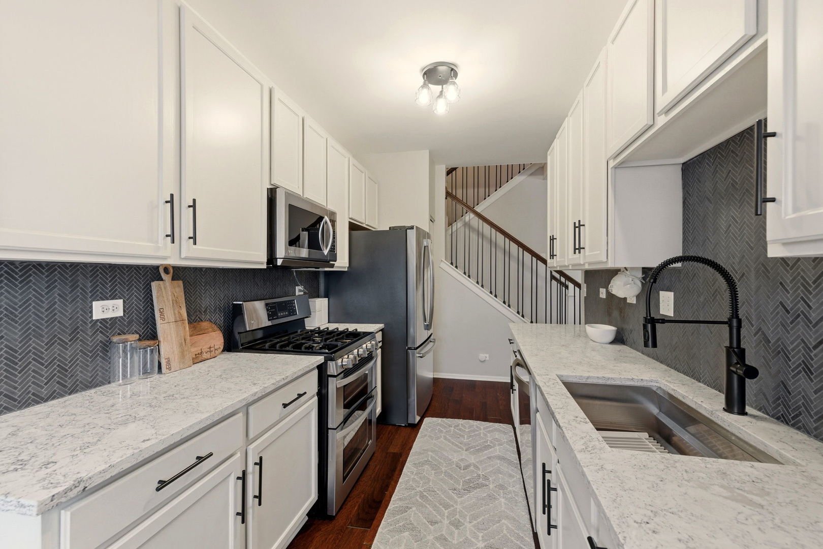 2314 Reflections Drive Aurora, IL 60502 - Photo 6 of 26