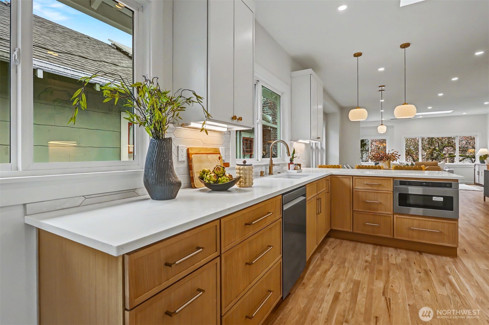 604 North 44th Street Seattle, WA 98103 - Photo 10 of 30