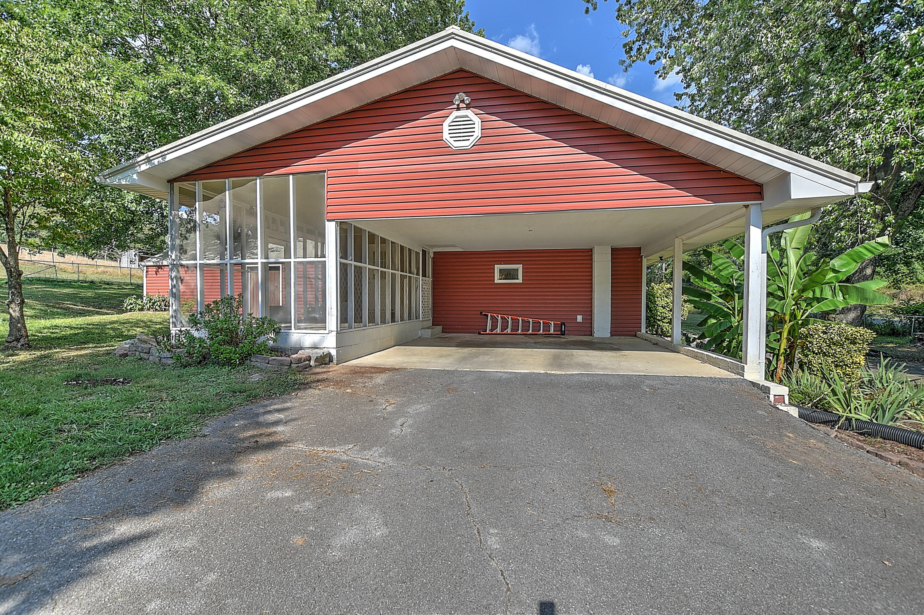937 Chadwell Road Kingsport, TN 37660 - Photo 31 of 44 Chadwell-32