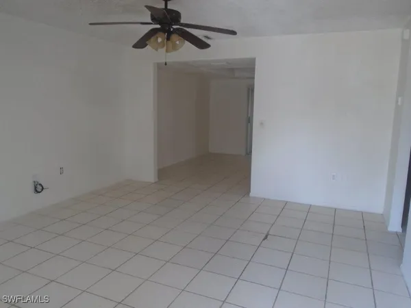 $1,350 | 1120 Southeast 6th Avenue, Unit 1120, Cape Coral, FL 33990