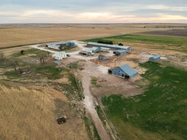 $325,000 | 240 Road Utica Ks 67584, Utica, KS 67584