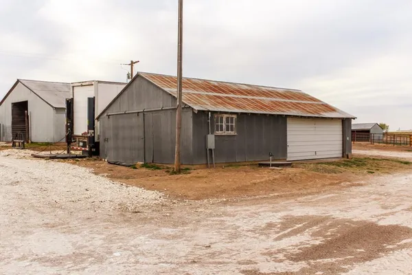 $325,000 | 240 Road Utica Ks 67584, Utica, KS 67584