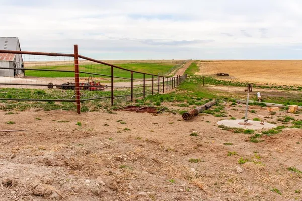 $325,000 | 240 Road Utica Ks 67584, Utica, KS 67584