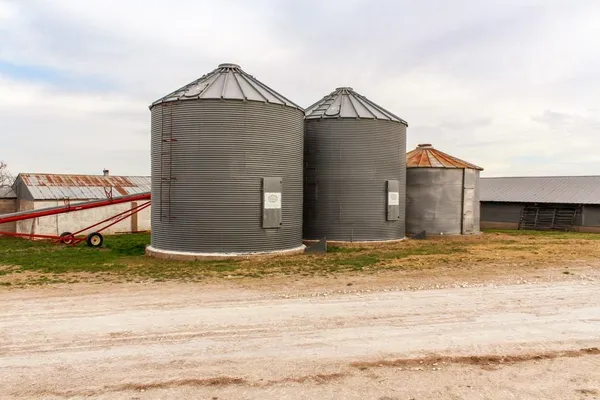 $325,000 | 240 Road Utica Ks 67584, Utica, KS 67584