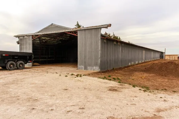 $325,000 | 240 Road Utica Ks 67584, Utica, KS 67584