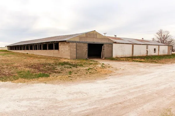 $325,000 | 240 Road Utica Ks 67584, Utica, KS 67584