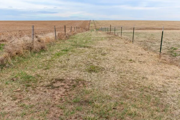 $325,000 | 240 Road Utica Ks 67584, Utica, KS 67584