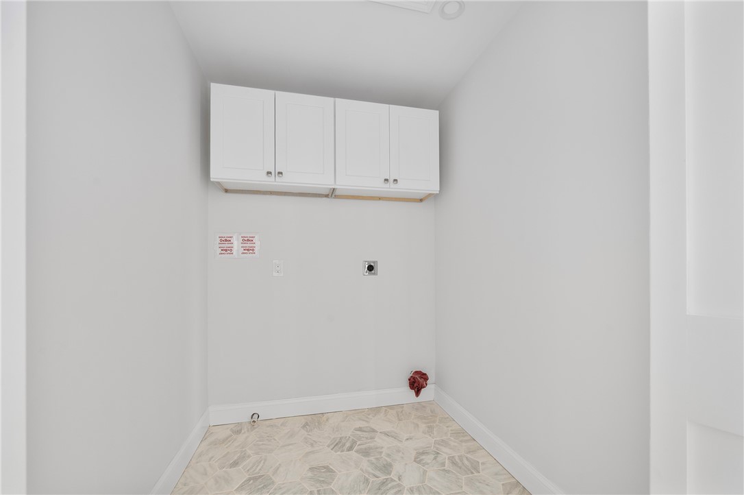 350 Nooseneck Hill Road Richmond, RI 02898 - Photo 20 of 30 Second floor