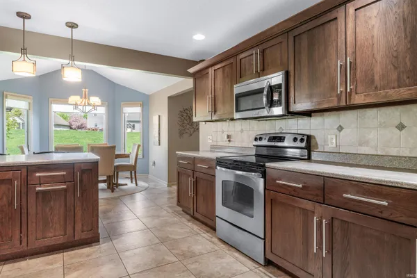 $363,900 | 8735 Kilikenny Cove, Fort Wayne, IN 46835