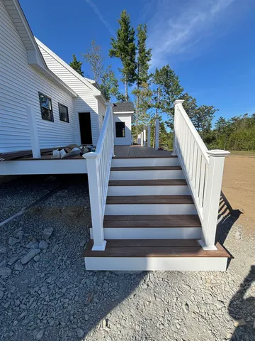 $2,100,000 | 32 Colby Farm Road, Chester, NH 03036