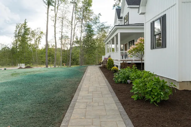 $2,100,000 | 32 Colby Farm Road, Chester, NH 03036