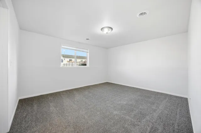 $274,900 | 1326 4th Street Northwest, West Fargo, ND 58078