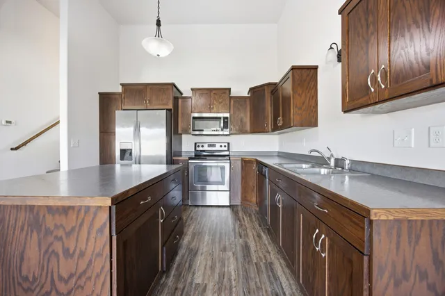 $274,900 | 1326 4th Street Northwest, West Fargo, ND 58078