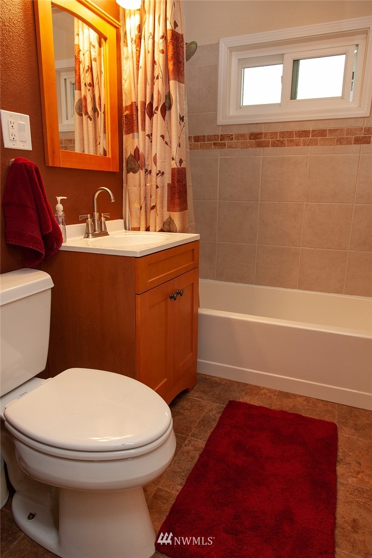 10542 Sterling Road Sedro-Woolley, WA 98284 - Photo 9 of 25 Gallery Image 9