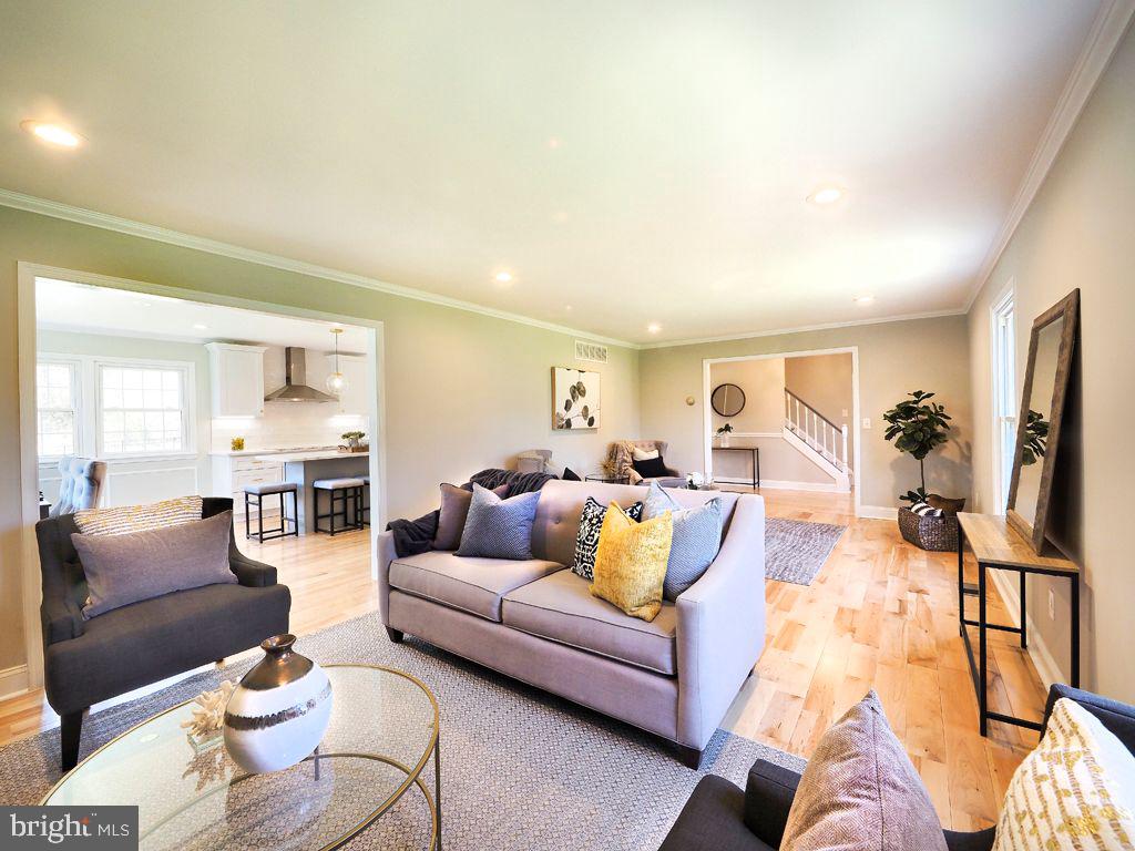 13612 Brookline Road Baldwin, MD 21013 - Photo 12 of 44 Living Room- Offering Recessed Lighting