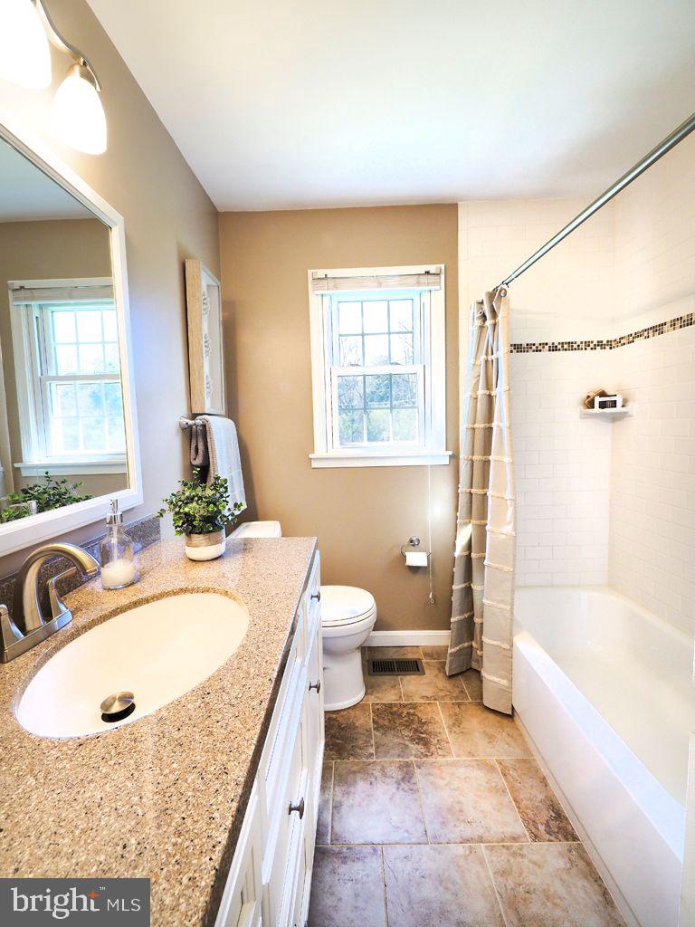 13612 Brookline Road Baldwin, MD 21013 - Photo 37 of 44 Upper Level 2nd Full Bath w/ Ceramic Tile