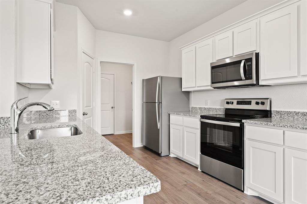 1306 Reed Street Greenville, TX 75401 - Photo 2 of 5