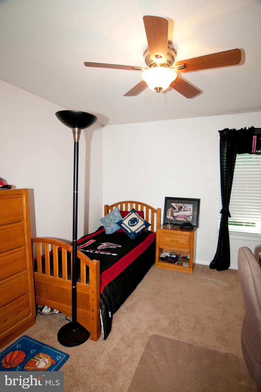 8733 Ridge Hollow Court Springfield, VA 22152 - Photo 18 of 30 Bedroom 2