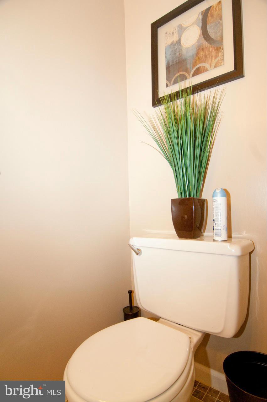 8733 Ridge Hollow Court Springfield, VA 22152 - Photo 4 of 30 Half Bath Main