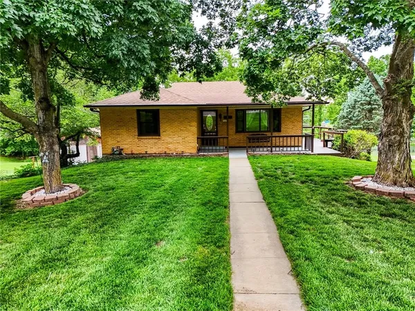 2628 South 39th Terrace, St. Joseph, MO 64503