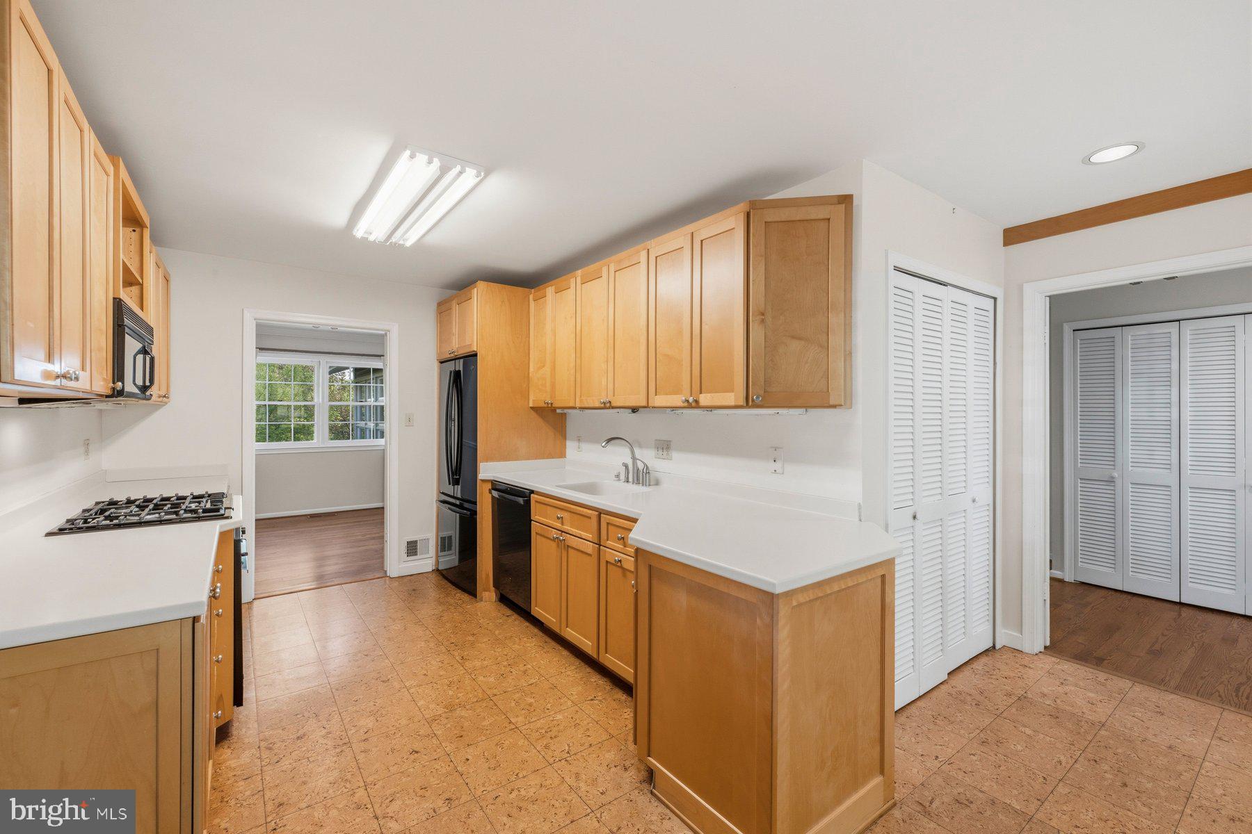 6713 Bellamy Avenue Springfield, VA 22152 - Photo 15 of 49